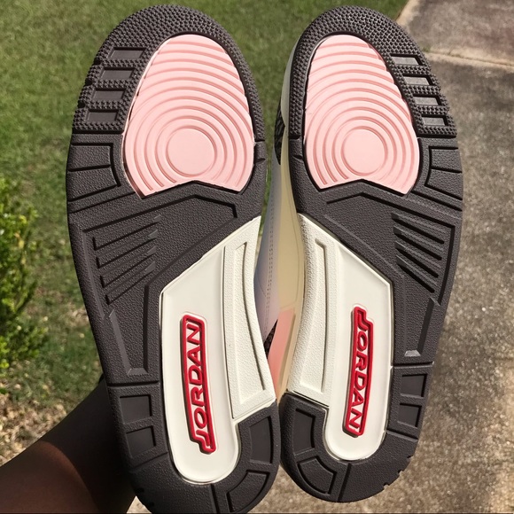 Air Jordan Retro 3 Dark Mocha / Neapolitan Size 9.5W / 8 Men - Picture 8 of 9